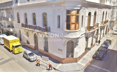 Edificio Palacio Amézaga, oportunidad de inversión, a reciclar para sede corporativa, oficinas u otro destino, 1500 m2 en el corazón de la Cd. Vieja.