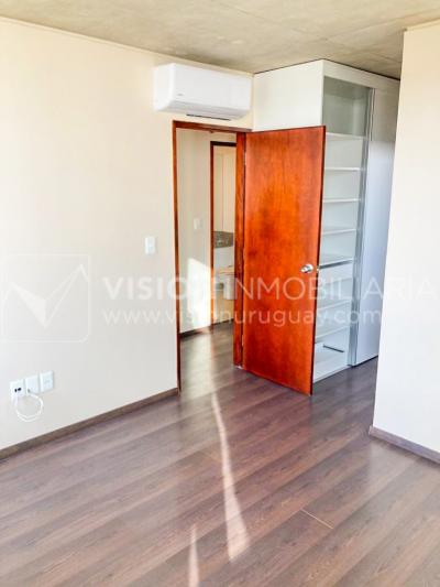 Casa en Venta en GREENS, Barrio Privado diseñado por el Arq. Carlos Ott. 3 dormitorios y 3 baños, 2 cocheras - U$ 340.000 dólares