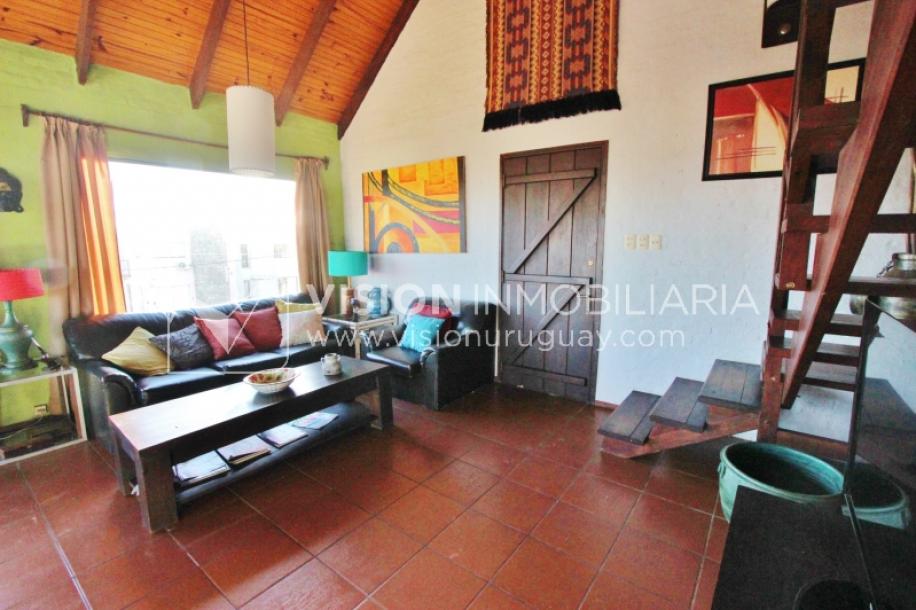 Espectacular Casa en Punta del Diablo a pasos del mar; piscina climatizada, barbacoa, chillout.-22