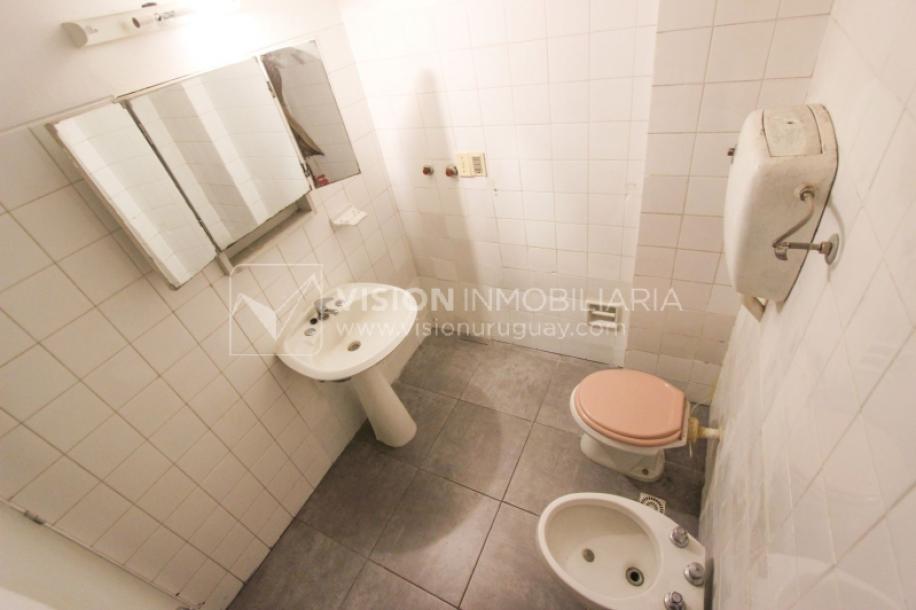 Apto 2 Dorm 1 Baño, Piso 5 MB vista, Terraza Lav, 50 m2., Centro-17