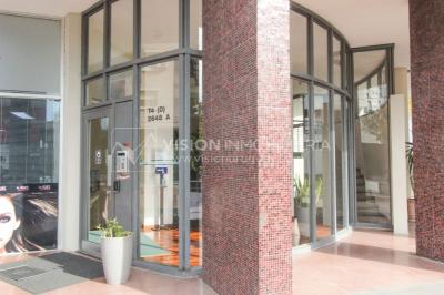 Tres Cruces Apto 1 Dorm, Piso 15 - vistas, Balcón y Terraza Lav, 43 m2.