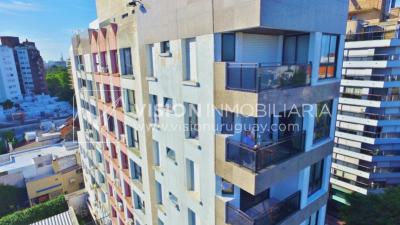Apartamento-Monoambiente equipado, 25 m2, frente al Punta Carretas Shopping.