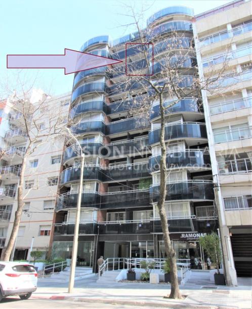 Apartamento al Frente de 1 Dormitorio y 1 Baño, impecable, Pocitos-25