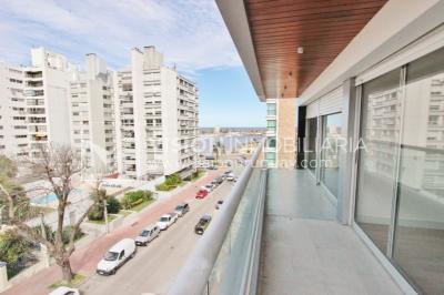 Apto en Puertito del Buceo, 4to Piso, finas terminaciones, a estrenar ya.