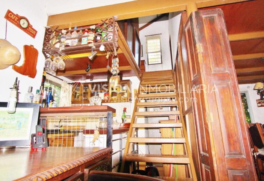 Chacra de 15 hás con el confort de hermosa casa reciclada, barbacoa y piscina climatizada.-46