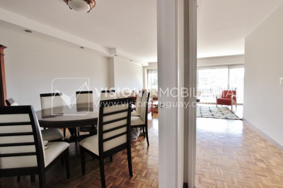 Alquila Apto. de 200m2 sobre el Parque Villa Biarritz, 3 dorm+servicio, garaje-26