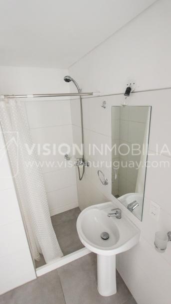 Apto nuevo 2 Dorm, 1 Baño, Av Libertador, 3er Piso MB vista, Sol directo todo el día, 2 balcones, 51 m2, Centro / Aguada. Renta sin impuestos: Vivienda Social.-38