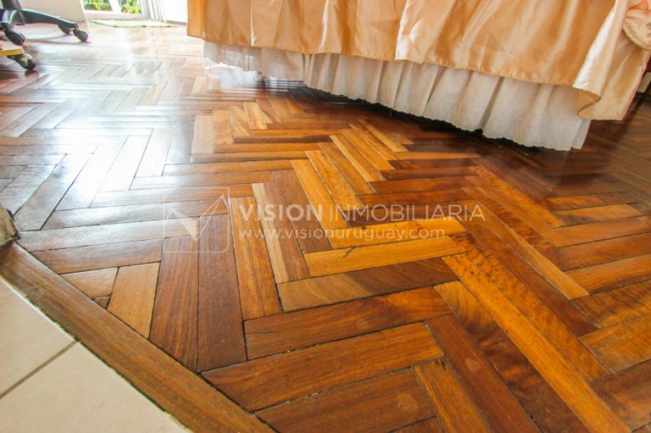 Apartamento en Pocitos, 2 dormitorios y 1 baño, Al Frente, 400 mts de Rambla, con Estufa a Leña y con Balcón - U$ 175.000-38