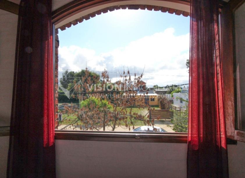 Casa moderna 2 dorm, 2 baños, 409 m2 terreno y 157m2 construidos, Fortin de Santa Rosa, con buen fondo y barbacoa, Garaje.-19