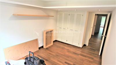 Alquile U$S 3.900 /mes - Distinguido Apartamento en Carrasco de 234 m2, 4 Dormitorios más Servicio, 2 Garajes.