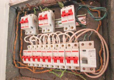 Apto 2 Dorm 1 Baño, Piso 5 MB vista, Terraza Lav, 50 m2., Centro