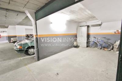 Excelente Apartamento en Pocitos, Pagola casi Rambla; 3 dormitorios y 2 baños, cocina definida. Con Garaje.