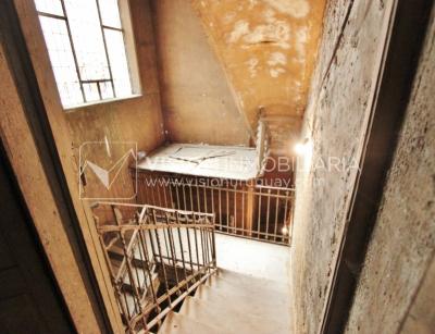 Edificio Palacio Amézaga, oportunidad de inversión, a reciclar para sede corporativa, oficinas u otro destino, 1500 m2 en el corazón de la Cd. Vieja.