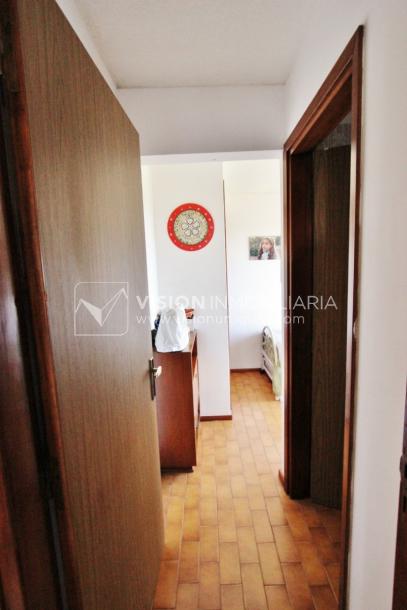 Apartamento en piso alto, 2 dorm. y servicio, muy amplios ambientes 118m2 con amenities y gran confort.-56