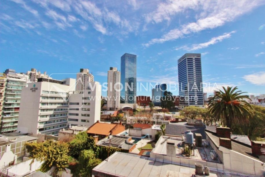 Aptos con Renta U$S 1,250 xMes en Puerto del Buceo, 1er Piso, finas terminaciones.-28