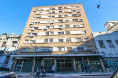 Apto 2 Dorm 1 Baño, Piso 5 MB vista, Terraza Lav, 50 m2., Centro
