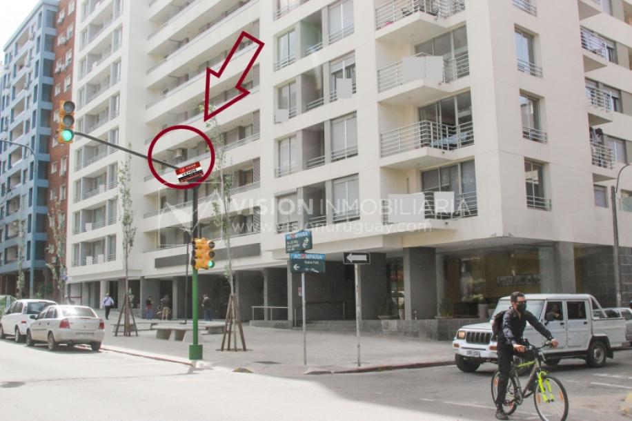 Apto nuevo 2 Dorm, 1 Baño, Av Libertador, 3er Piso MB vista, Sol directo todo el día, 2 balcones, 51 m2, Centro / Aguada. Renta sin impuestos: Vivienda Social.-55