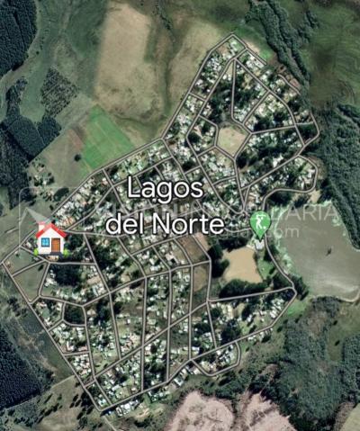 Venta de Casa / Chacra en Lagos del Norte, Rivera. 1.769 m2 de Terreno y 137 m2 Construidos. Piscina. Casa en una planta, Construcción Tradicional con Tejas. 4 dormitorios y 2 baños completos. Gran estufa a Leña. U$ 115.000 dólares