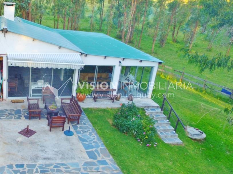 Chacra de 15 hás con el confort de hermosa casa reciclada, barbacoa y piscina climatizada.-12