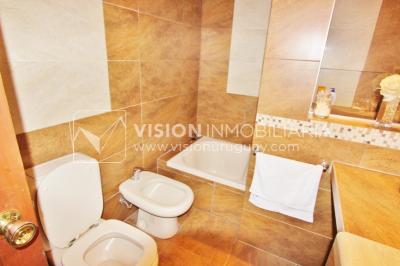 Chacra de 15 hás con el confort de hermosa casa reciclada, barbacoa y piscina climatizada.