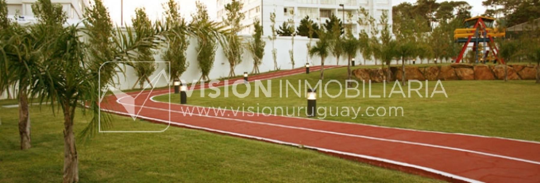 Apto en Aquarela Tower, lo mejor de Punta del Este | 4 dorm en suite + servicio, 253 m2 -106