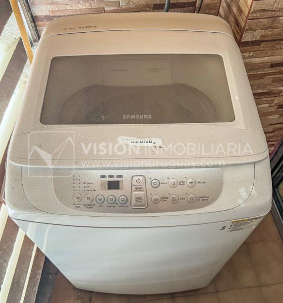 Apartamento con Renta en Venta al frente 2 Dormitorios 2 Baños, La Blanqueada, Av. 8 de Octubre, en Piso 3. Semiequipado. Amenities: 3 Parrilleros, gran Patio Juegos para Niños. Portería y Vigilancia-26