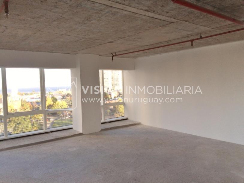 Oficina en Torre IV - Mvdeo. World Trade Center-3