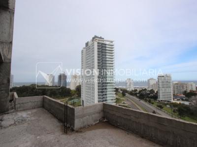 Exclusivo apartamento de 2 dormitorios en Av. Roosevelt Punta del Este