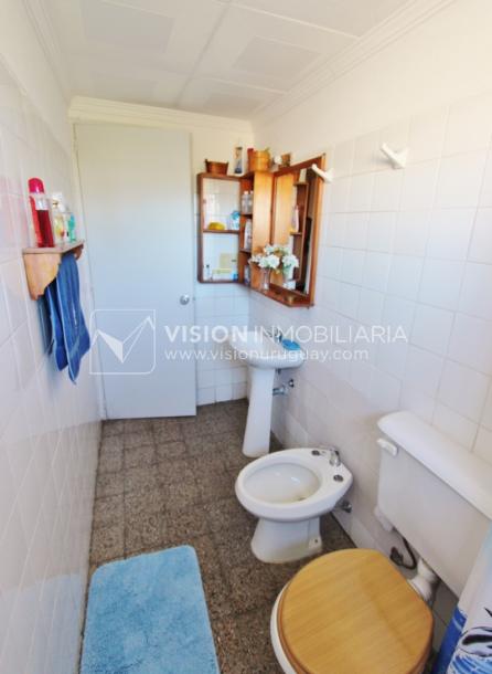 Apartamento de 2 dormitorios y 1 baño, Villa Española, 2do piso.-11