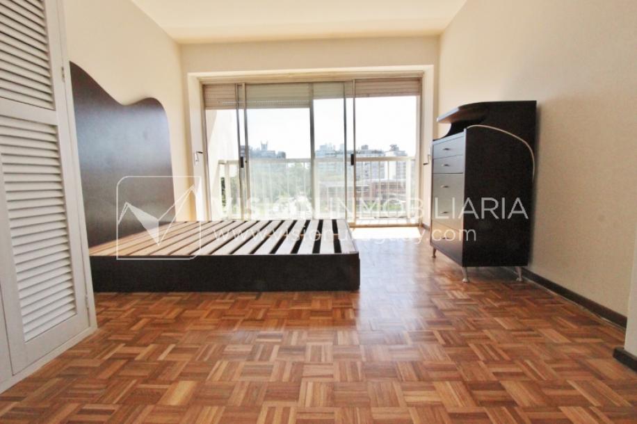 Alquila Apto. de 200m2 sobre el Parque Villa Biarritz, 3 dorm+servicio, garaje-39