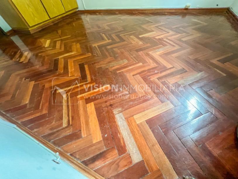 Apartamento con Renta en Venta al frente 2 Dormitorios 2 Baños, La Blanqueada, Av. 8 de Octubre, en Piso 3. Semiequipado. Amenities: 3 Parrilleros, gran Patio Juegos para Niños. Portería y Vigilancia-52