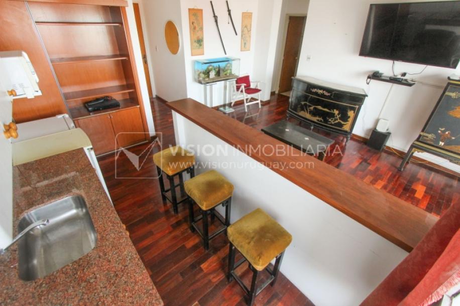 Tres Cruces Apto 1 Dorm, Piso 15 - vistas, Balcón y Terraza Lav, 43 m2.-7