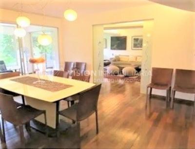 Alquile U$S 3.900 /mes - Distinguido Apartamento en Carrasco de 234 m2, 4 Dormitorios más Servicio, 2 Garajes.