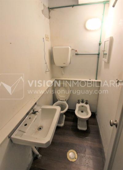 Casa de 212m2 & terreno de 359m2, Av. Luis A. de Herrera casi Rambla, Buceo-Pocitos