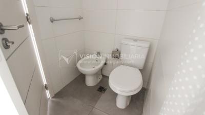 Apto nuevo 2 Dorm, 1 Baño, Av Libertador, 3er Piso MB vista, Sol directo todo el día, 2 balcones, 51 m2, Centro / Aguada. Renta sin impuestos: Vivienda Social.