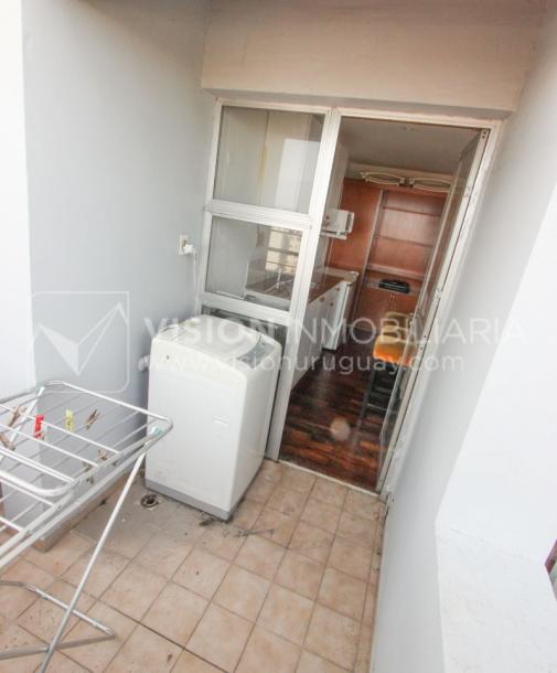 Tres Cruces Apto 1 Dorm, Piso 15 - vistas, Balcón y Terraza Lav, 43 m2.-15