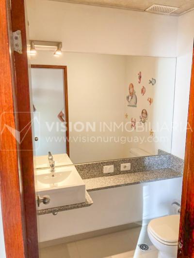 Casa en Venta en GREENS, Barrio Privado diseñado por el Arq. Carlos Ott. 3 dormitorios y 3 baños, 2 cocheras - U$ 340.000 dólares