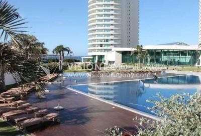 Apto en Aquarela Tower, lo mejor de Punta del Este | 4 dorm en suite + servicio, 253 m2 