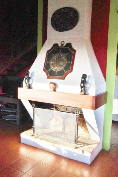 Espectacular Casa en Punta del Diablo a pasos del mar; piscina climatizada, barbacoa, chillout.-49