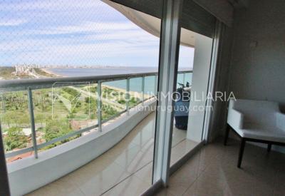 Apto en Aquarela Tower, lo mejor de Punta del Este | 4 dorm en suite + servicio, 253 m2 