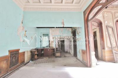 Edificio Palacio Amézaga, oportunidad de inversión, a reciclar para sede corporativa, oficinas u otro destino, 1500 m2 en el corazón de la Cd. Vieja.