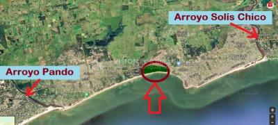 Casa moderna 2 dorm, 2 baños, 409 m2 terreno y 157m2 construidos, Fortin de Santa Rosa, con buen fondo y barbacoa, Garaje.