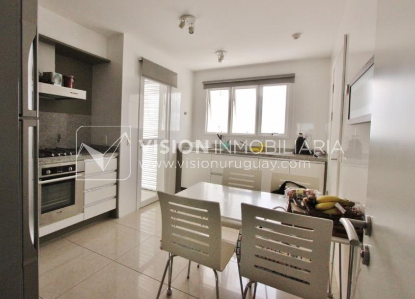 Apto en Aquarela Tower, lo mejor de Punta del Este | 4 dorm en suite + servicio, 253 m2 -77