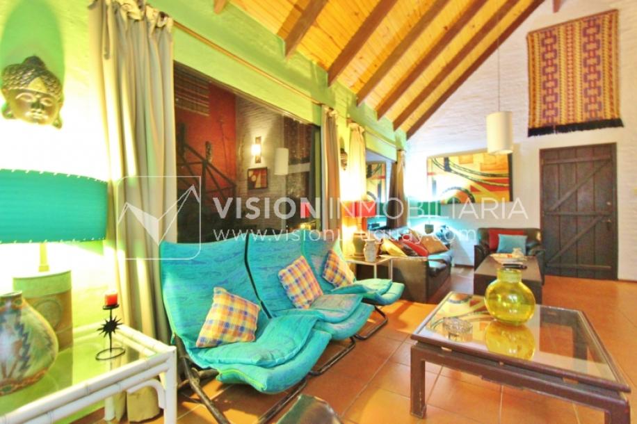 Espectacular Casa en Punta del Diablo a pasos del mar; piscina climatizada, barbacoa, chillout.-83