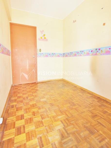 Excelente Apartamento en Pocitos, Pagola casi Rambla; 3 dormitorios y 2 baños, cocina definida. Con Garaje.-21