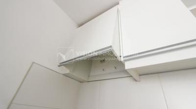 Apto nuevo 2 Dorm, 1 Baño, Av Libertador, 3er Piso MB vista, Sol directo todo el día, 2 balcones, 51 m2, Centro / Aguada. Renta sin impuestos: Vivienda Social.