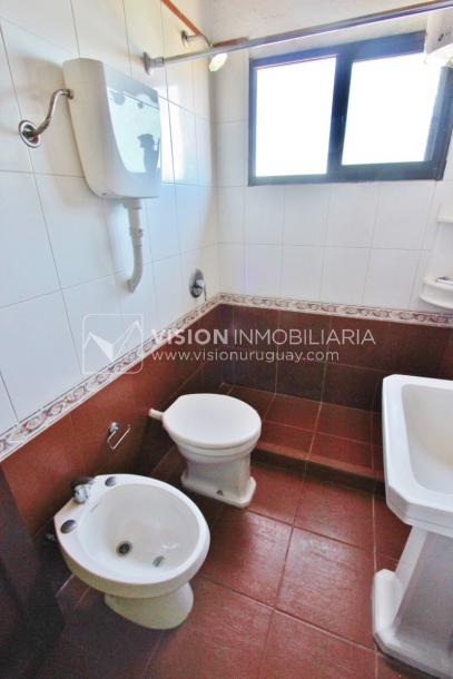 Espectacular Casa en Punta del Diablo a pasos del mar; piscina climatizada, barbacoa, chillout.-42