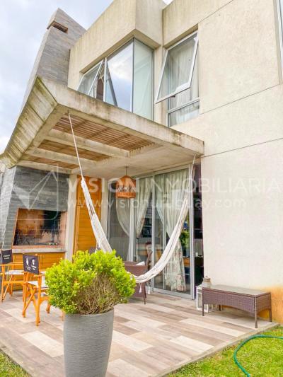 Casas . 3 dorm y 3 baños, Barrio Privado GREENS Arq. Carlos Ott, Barra de Carrasco - U$ 330.000