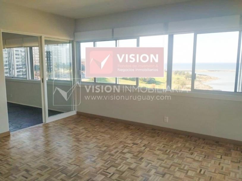 Apartamento en Rambla Piso alto al Puertito del Buceo 3 dorm + Servicio, 180 m2; Alquiler U$S 2.250 / GC $31.000-5