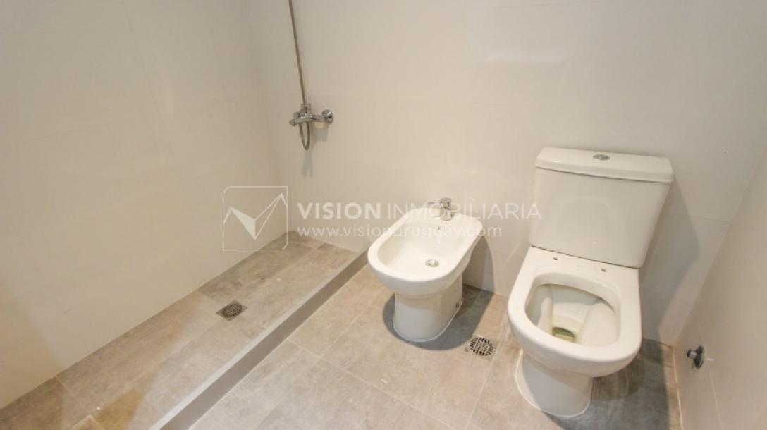 Apartamento en Venta 2 dormitorios y 1 baño, Palermo Parque Rodó Cordón Sur, 6to piso al frente-19